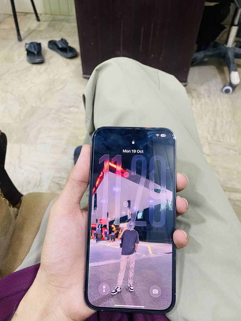 Apple iPhone 13 Pro Max 3
