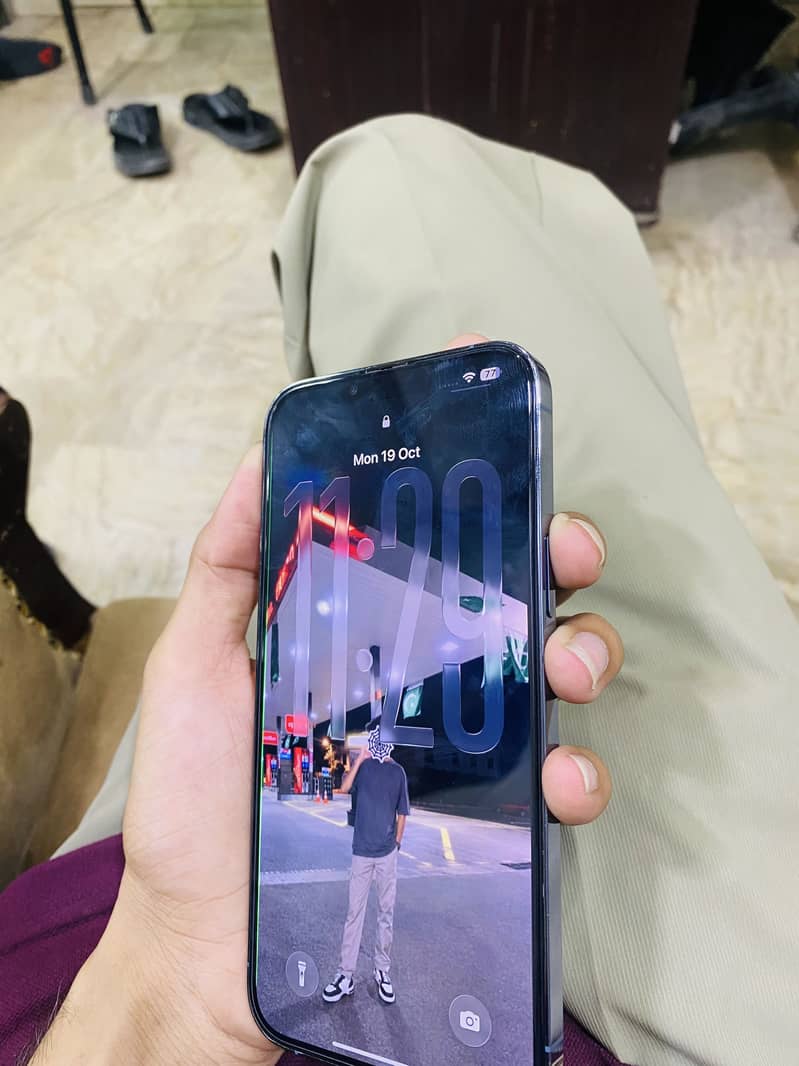 Apple iPhone 13 Pro Max 6
