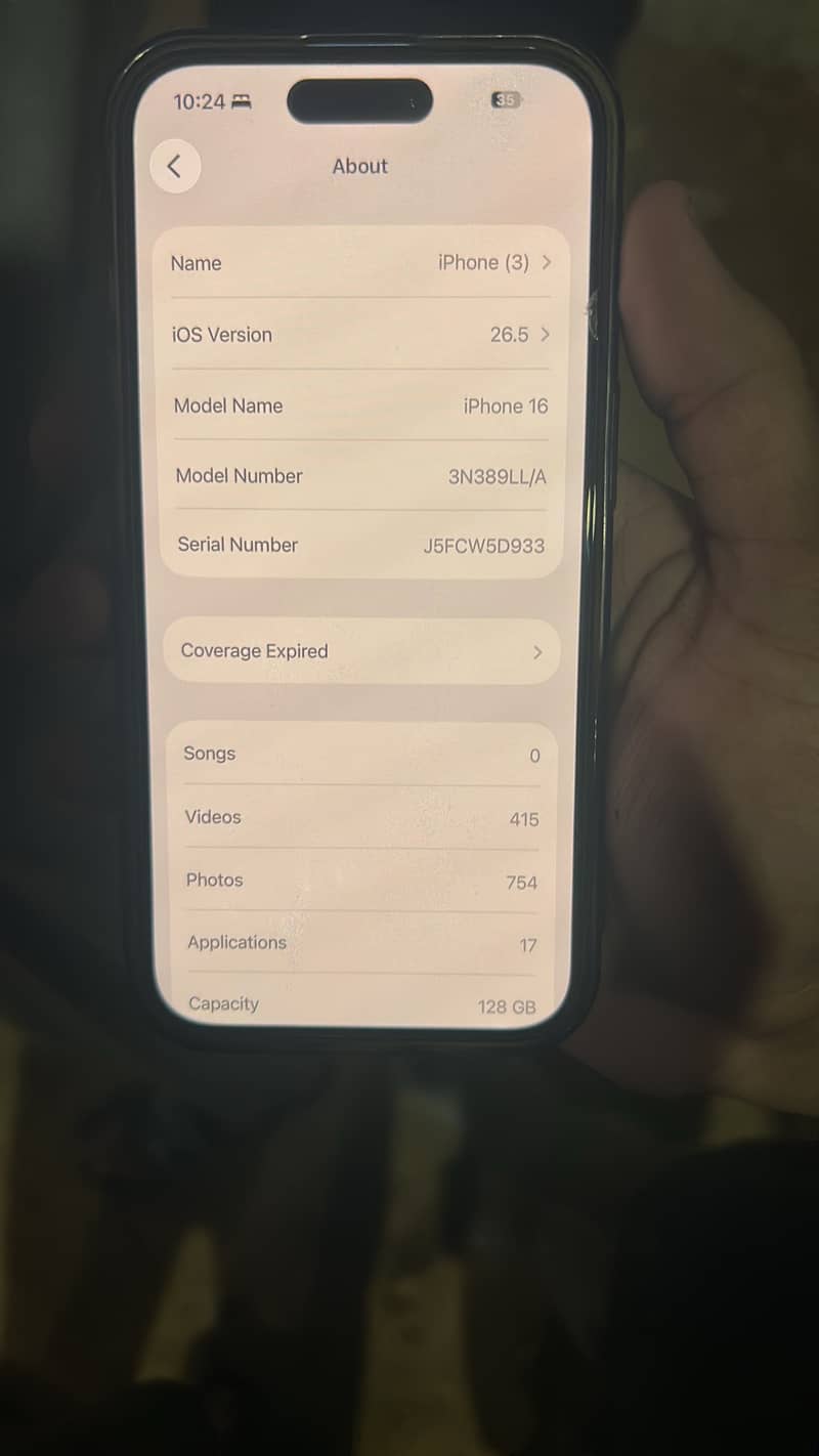 Apple iPhone 16 6