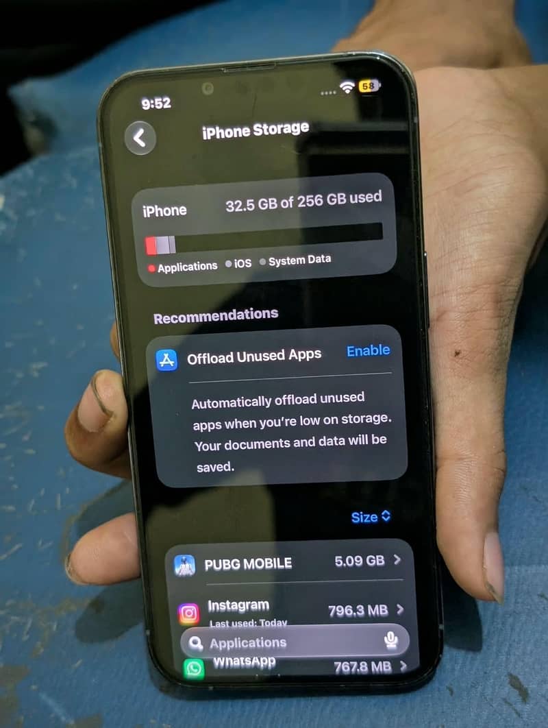 Apple iPhone 13 Pro 4