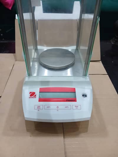 micro balancing scale