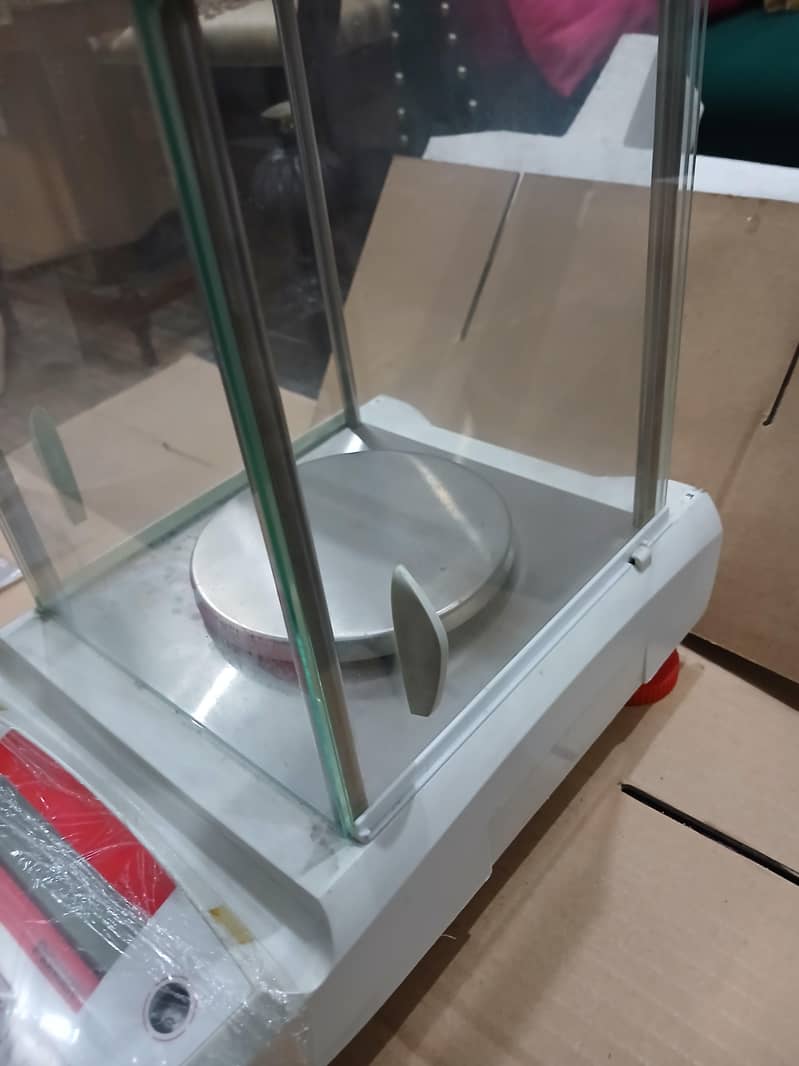 micro balancing scale 3