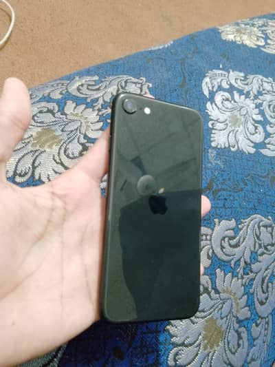 Apple iPhone SE
