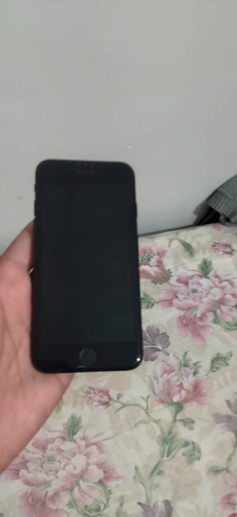 Apple iPhone 7 1
