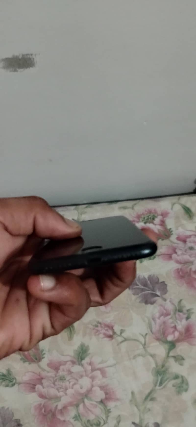 Apple iPhone 7 3