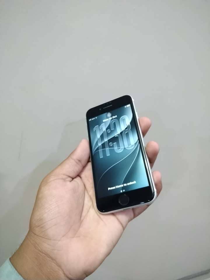Apple iPhone SE 2nd generation 2