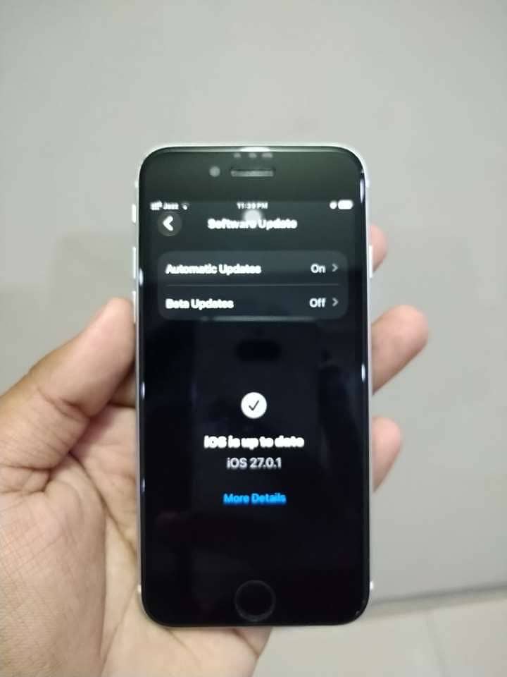 Apple iPhone SE 2nd generation 8