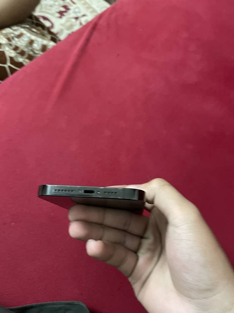 Apple iPhone 14 Pro Max 1
