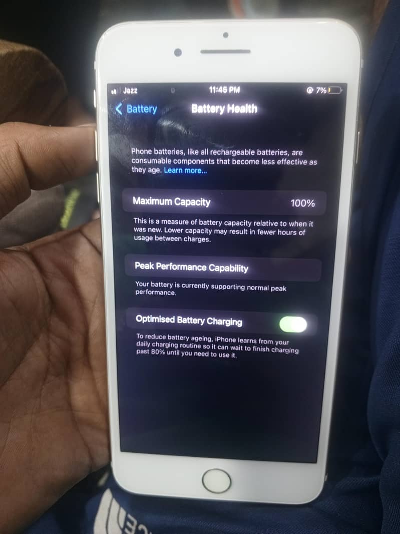 Apple iPhone 7 Plus 3