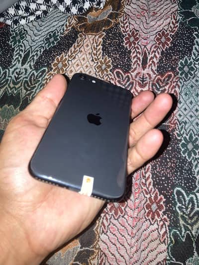 Apple iPhone SE 2020 2th