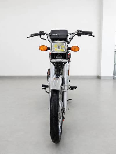 Black Honda 125