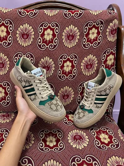 GUCCI SNEAKERS
