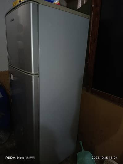 Hitachi fridge for sale