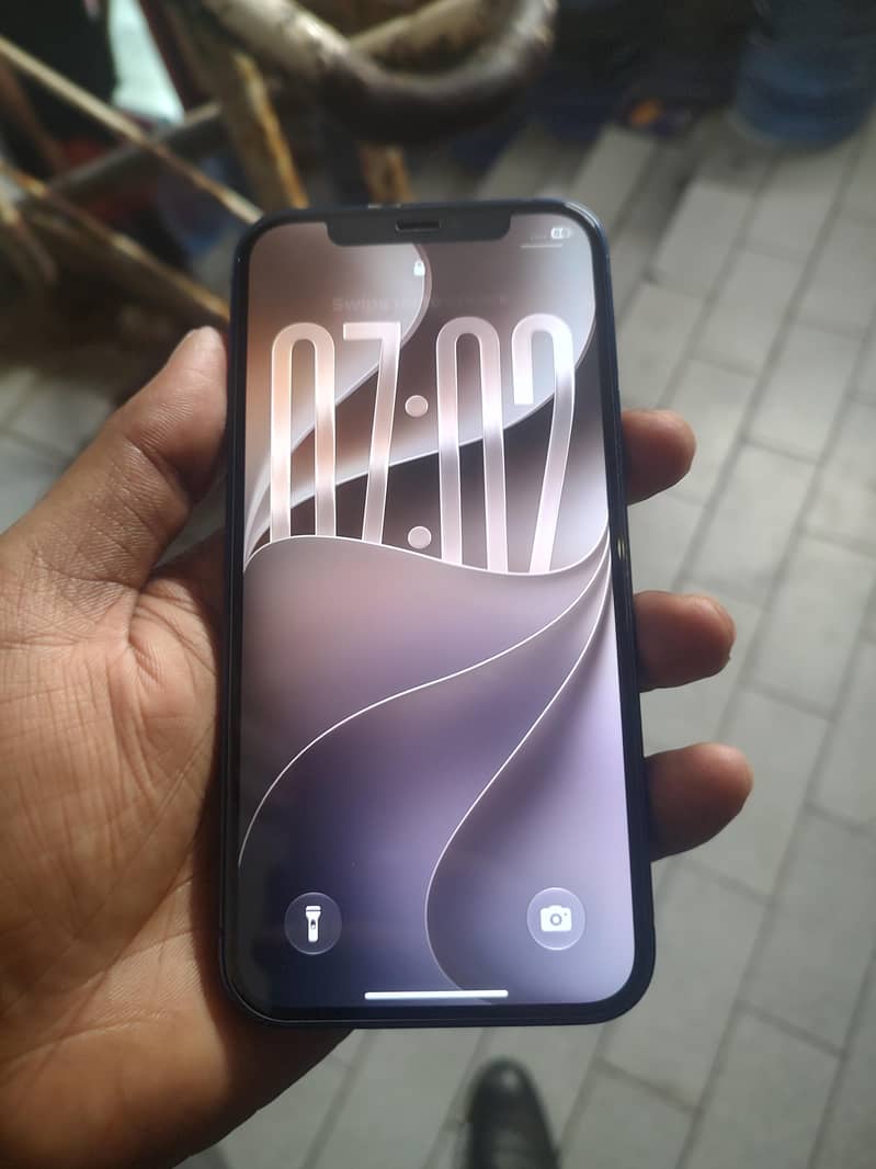 Iphone 12 4