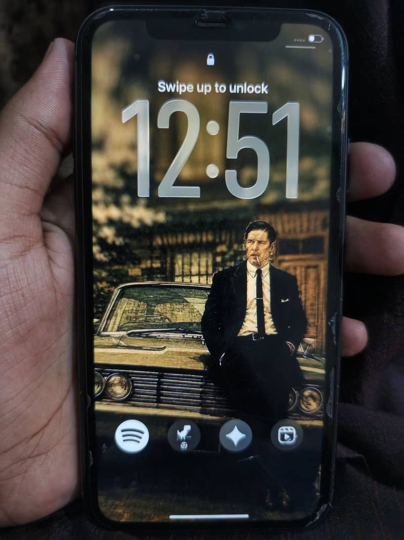 Apple iPhone 11 4