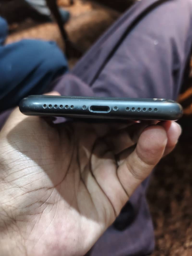 Apple iPhone 11 2