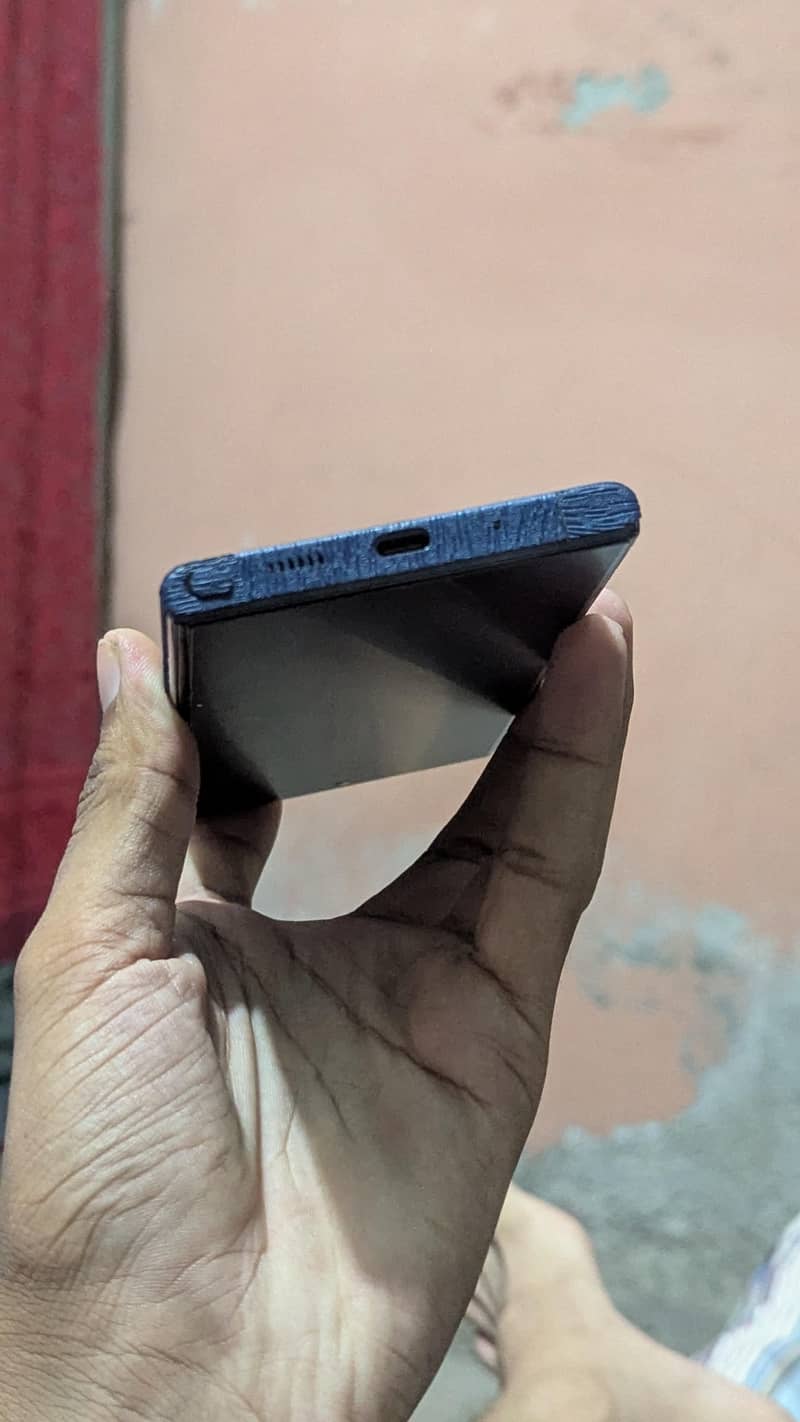 Samsung Mobile Note 10 Plus 3