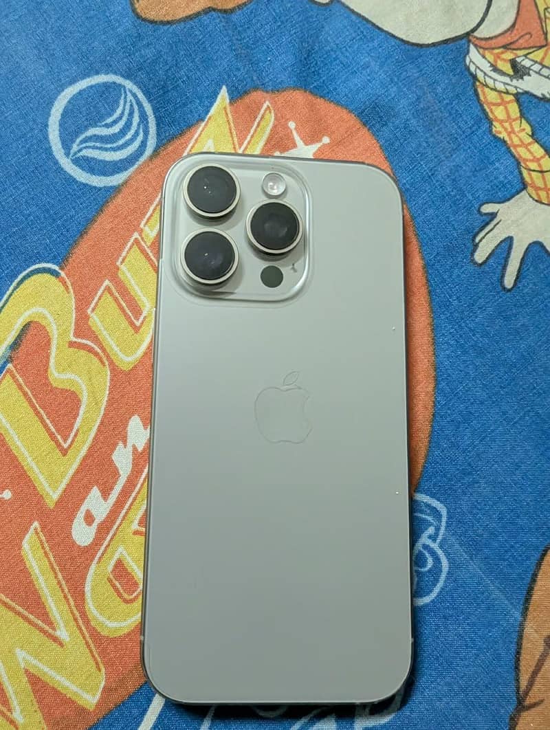 Apple iPhone 16 Pro 0