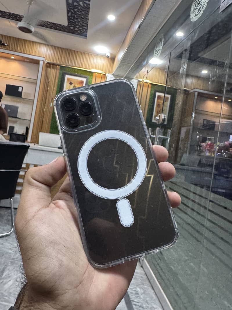Apple iPhone 12 Pro 1