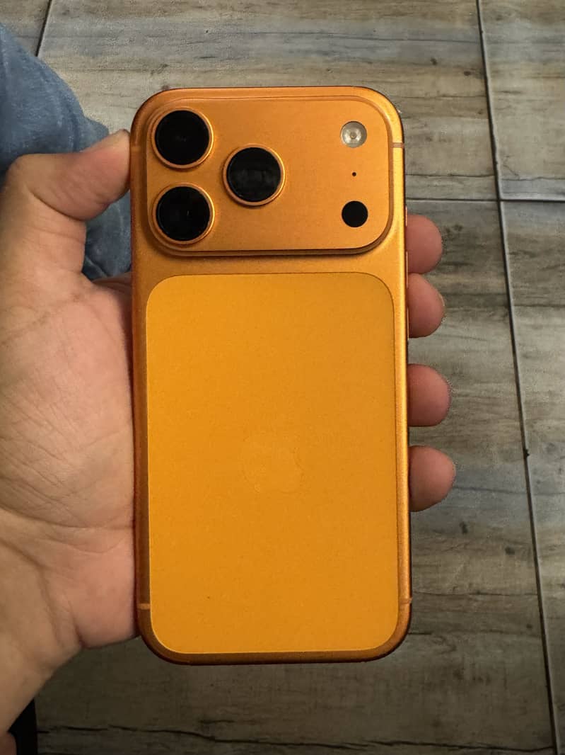 Apple iPhone 17 Pro 0