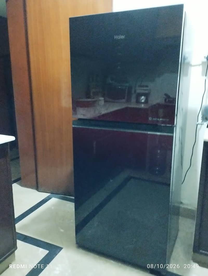 Refrigerator 0