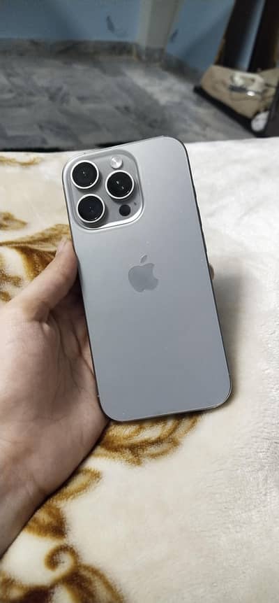 Apple iPhone 16 Pro