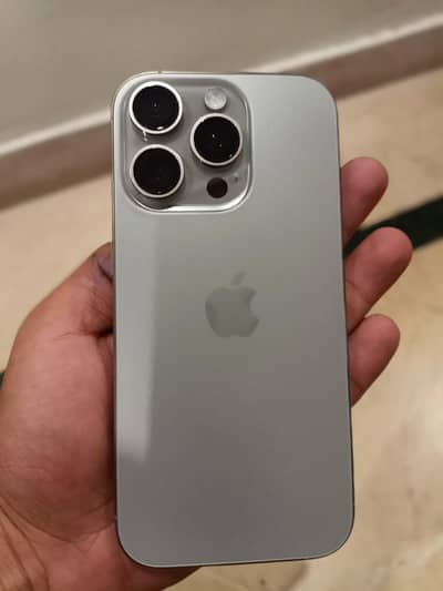 Apple iPhone 16 Pro