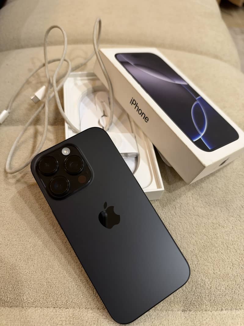 Apple iPhone 16 Pro 2