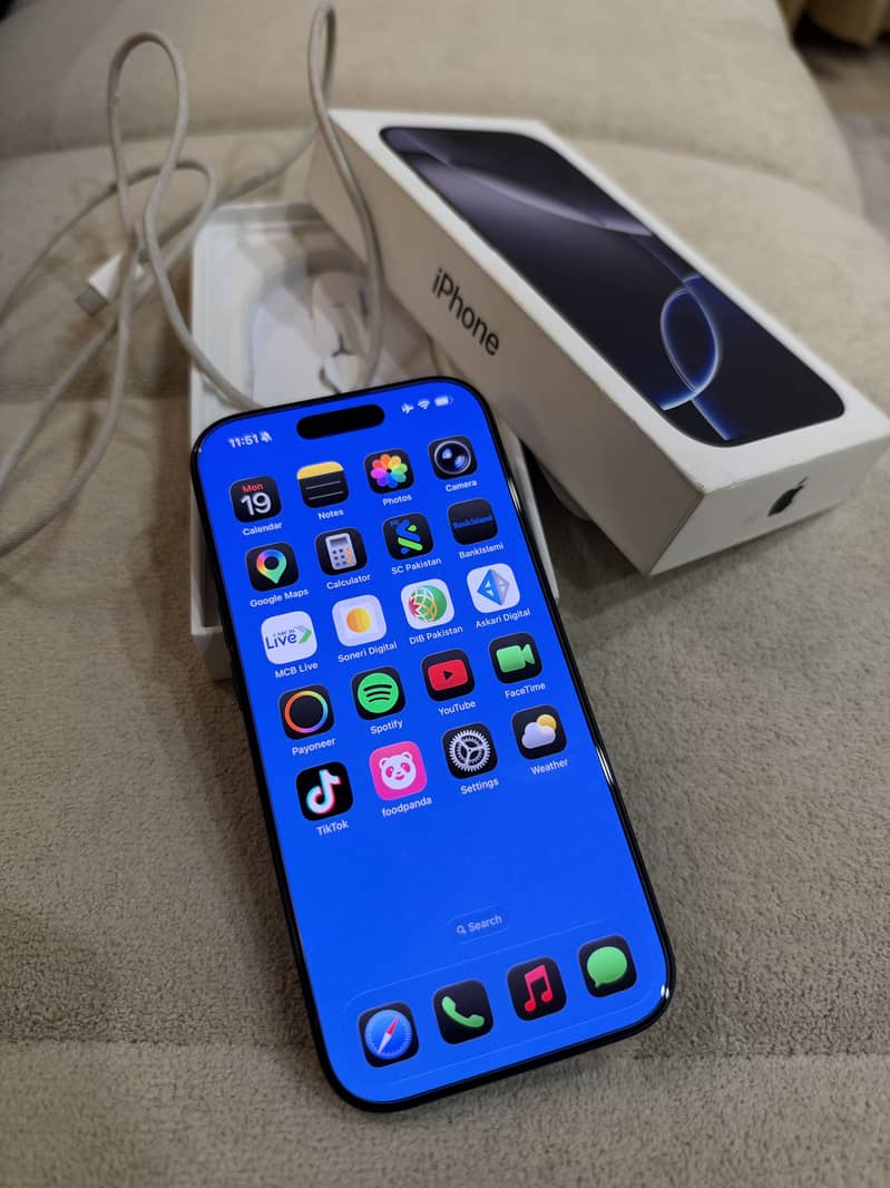 Apple iPhone 16 Pro 6