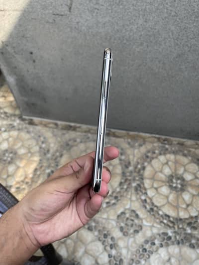 iPhone 11 Pro 64gb dual pta aproved