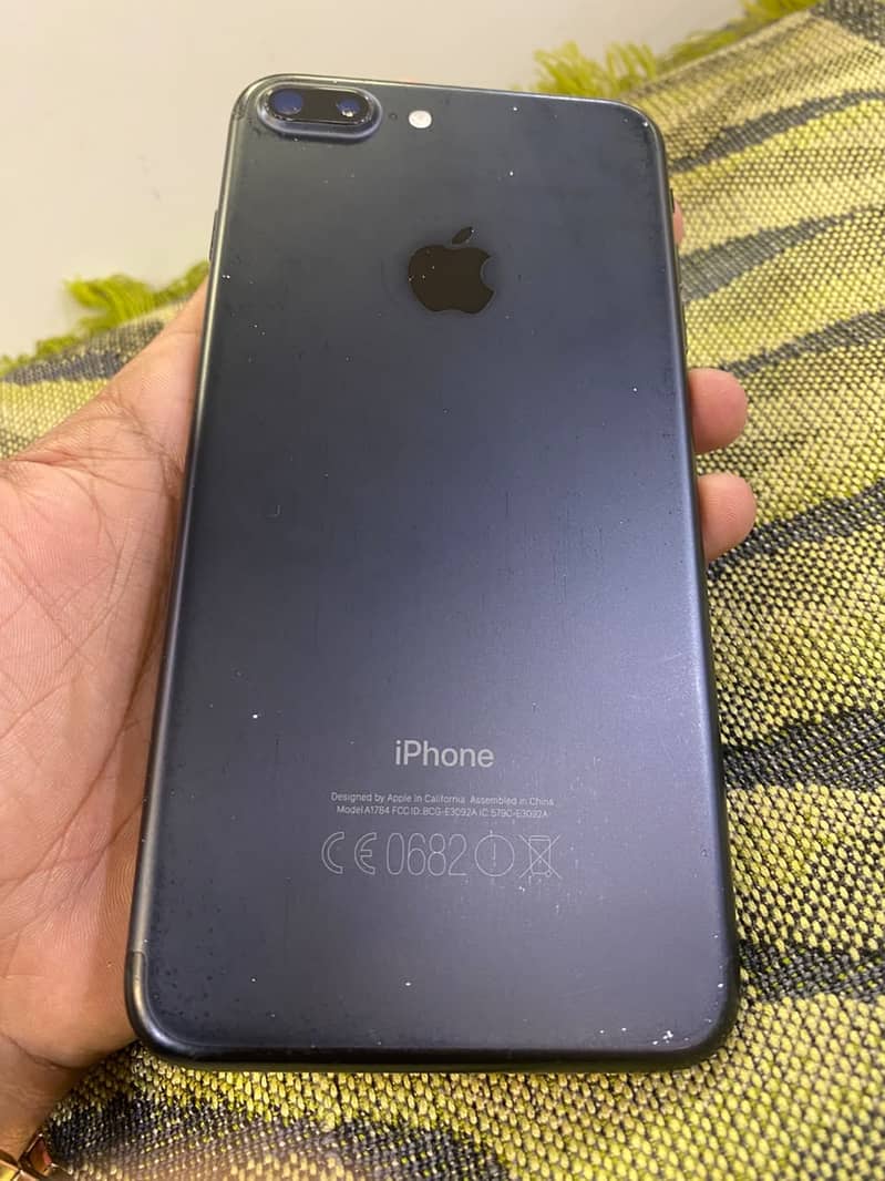 Apple iPhone 7 Plus 3