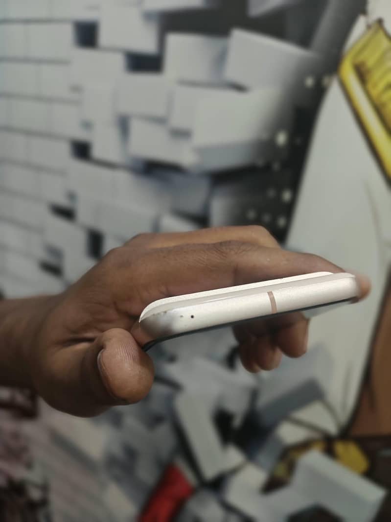 Google Pixel 8 1