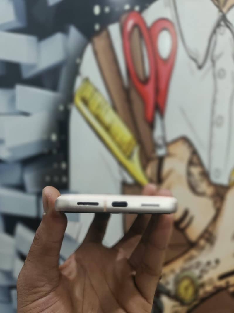 Google Pixel 8 3