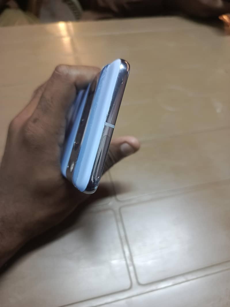 Google Pixel 8 Pro 2
