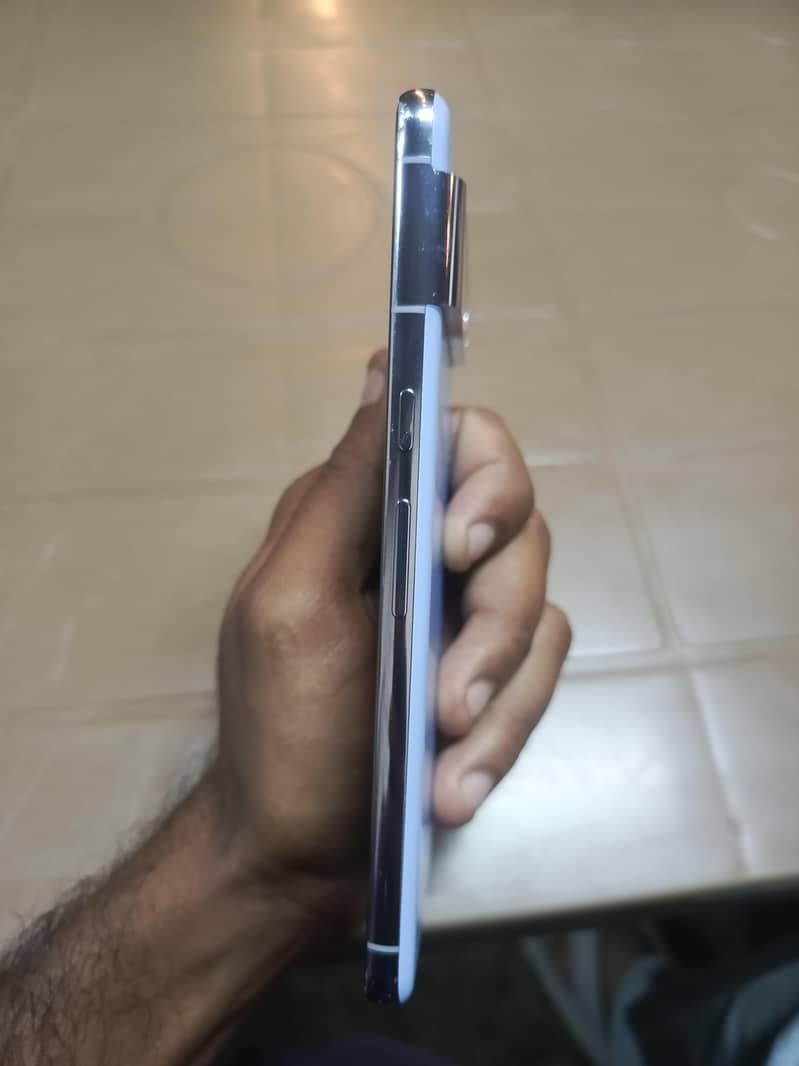 Google Pixel 8 Pro 3