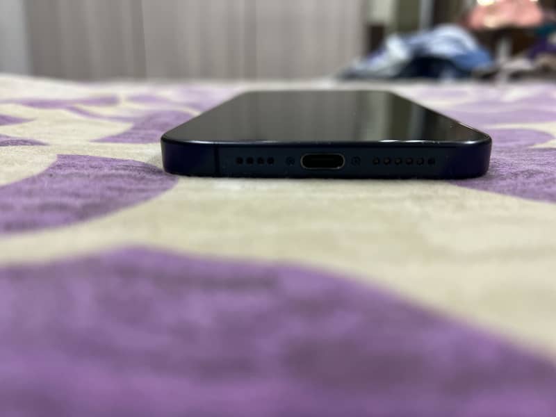 Apple iPhone 15 Pro Max 0