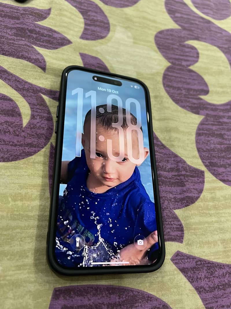 Apple iPhone 15 Pro Max 6