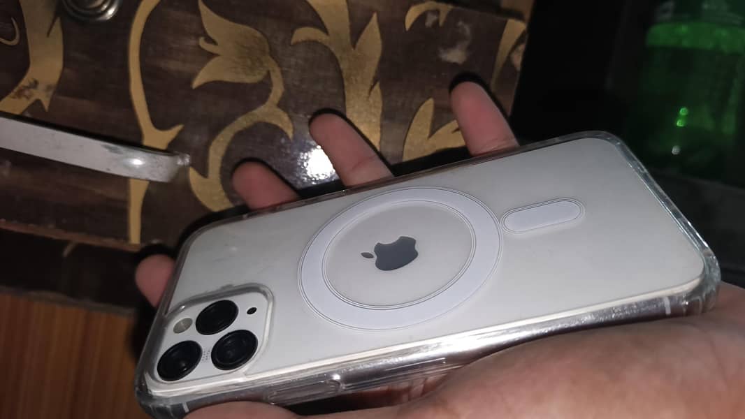 Apple iPhone X 3