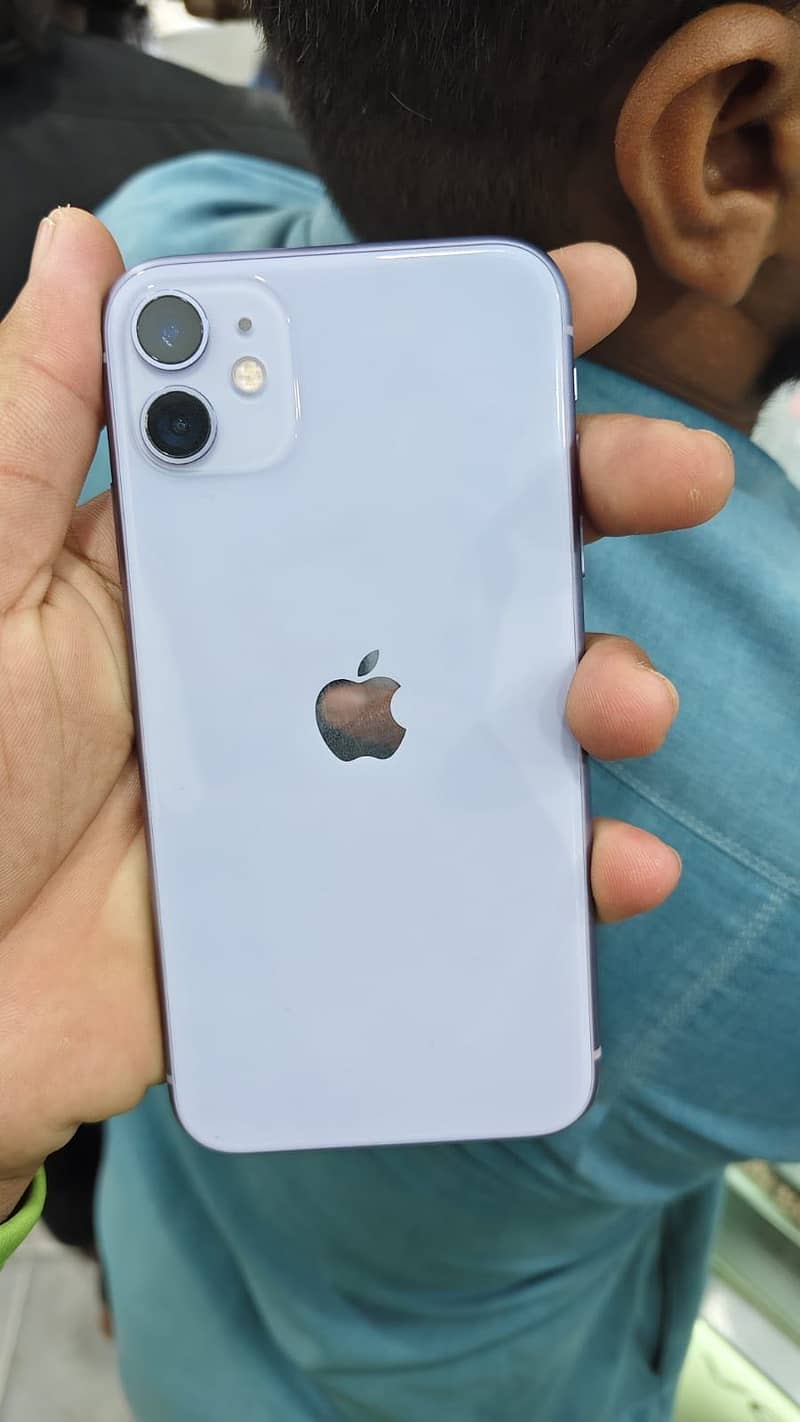 Apple iPhone 11 0