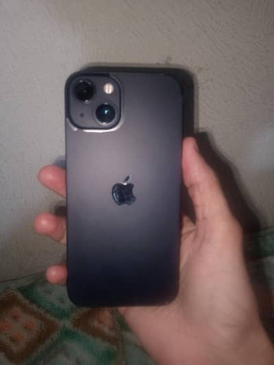 Apple iPhone 13