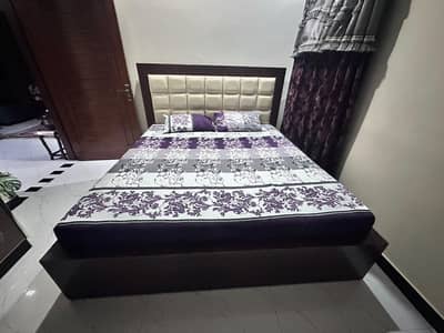 complete bed set with mattress, dressing and side tables