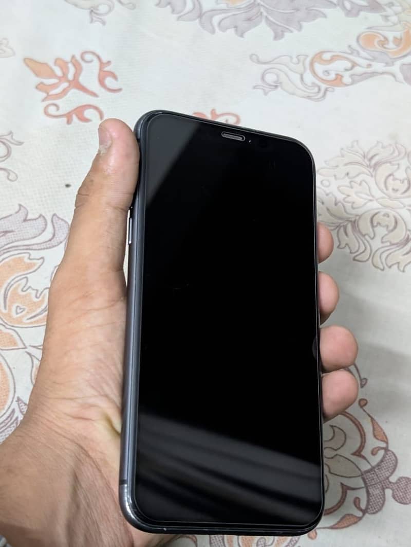 iPhone 11 2