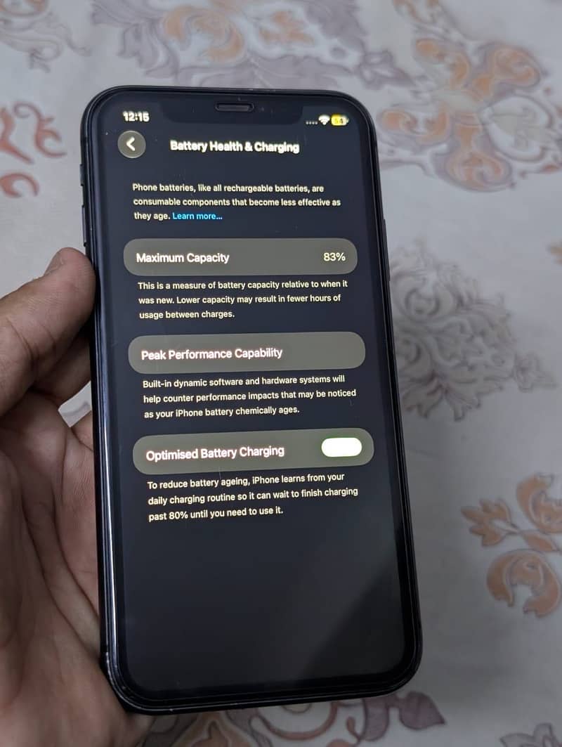 iPhone 11 4