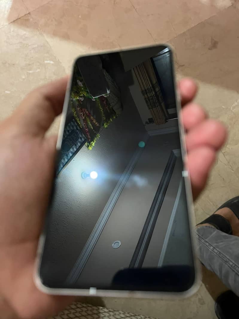 Google Pixel 8 6