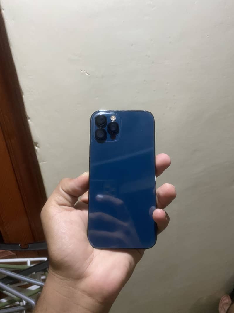 Apple iPhone 12 Pro 2
