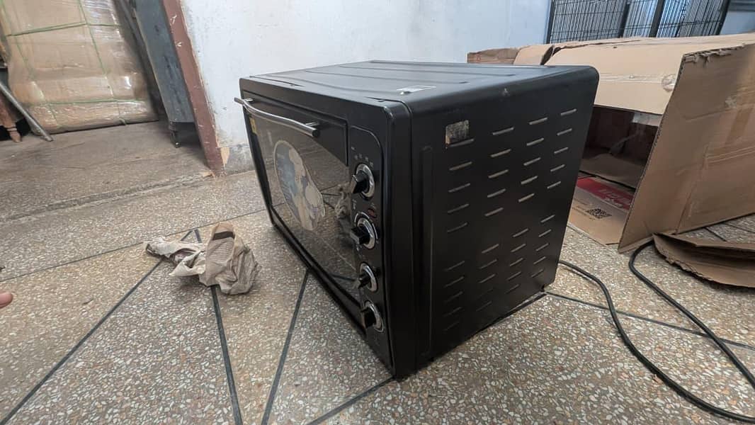 Microwave oven 4
