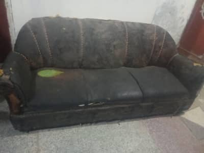 poshish wala sofa