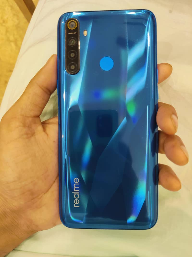 Realme 5s 4