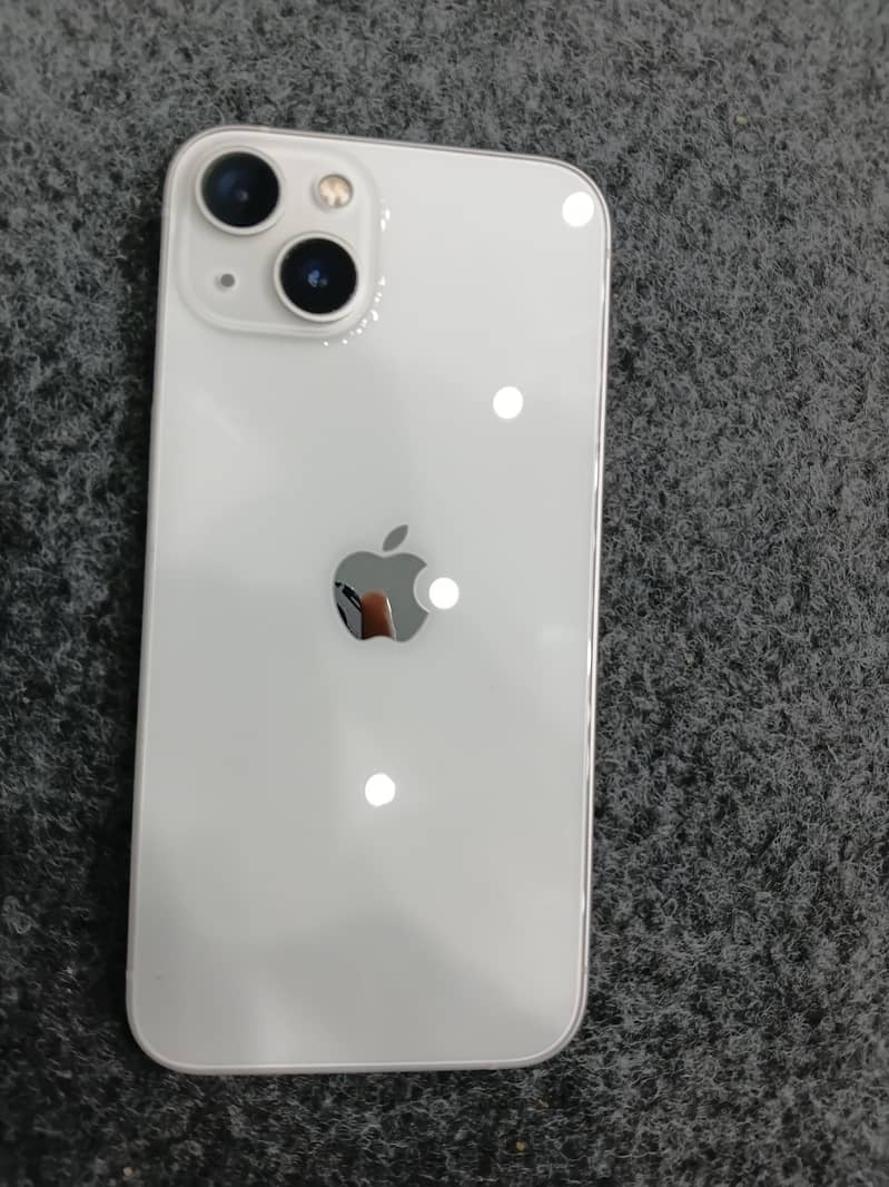 Apple iPhone 13 0