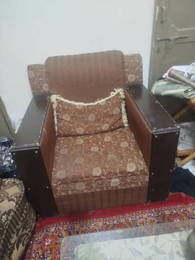 sofa set. . 5 seater in a good condition
